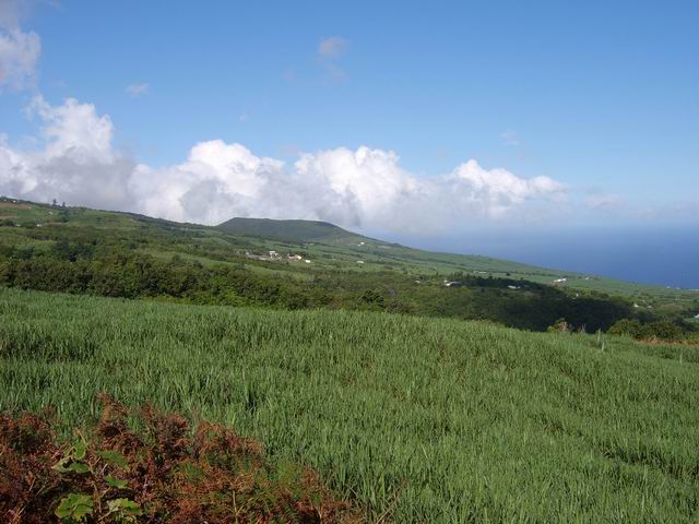 Un petit coup d'oeil sur le chemin parcouru vers le Piton Lardé