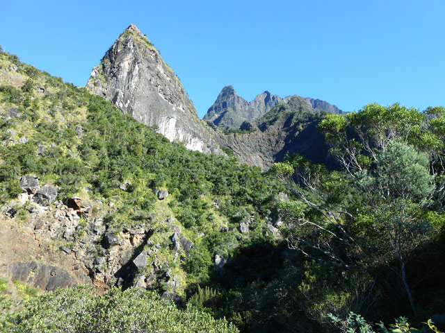 Alignement du Pain de Sucre et du Grand Bénare