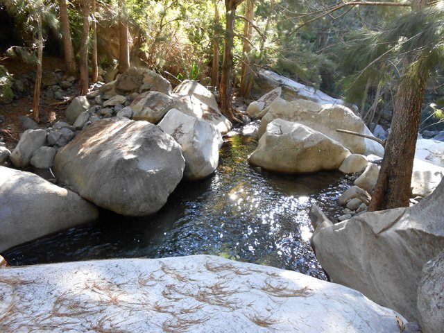 Une idée du cheminement sur petits ou gros rochers