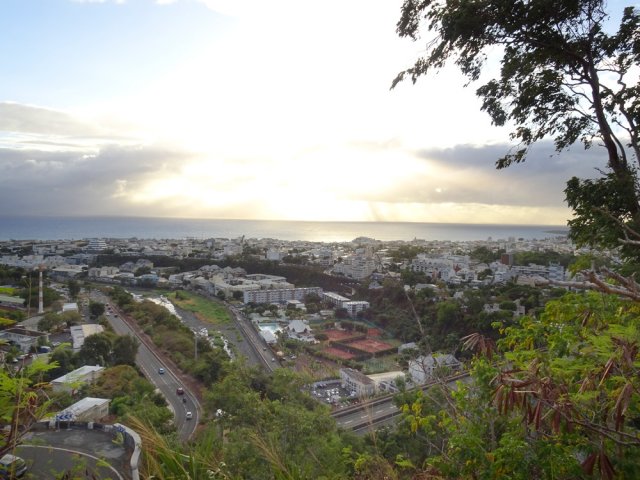 Lever de soleil sur Saint-Denis