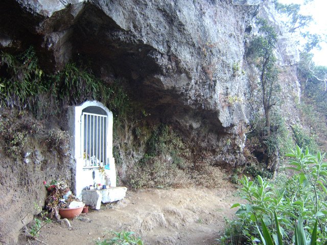 Prière possible dans la descente de Grand Bassin