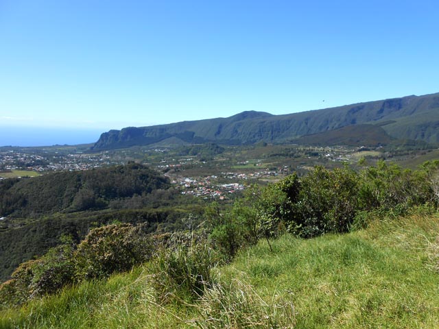 Autre panorama sur le Piton Cabris et le Bras des Calumets
