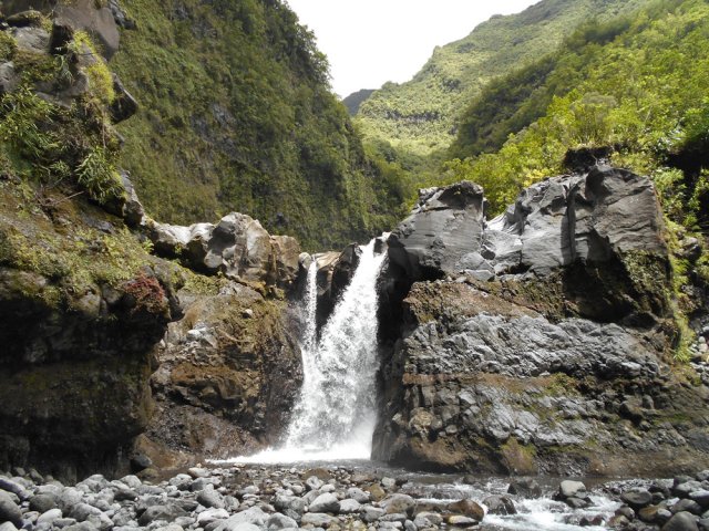 Magnifique cascade qui signe la fin de la montée