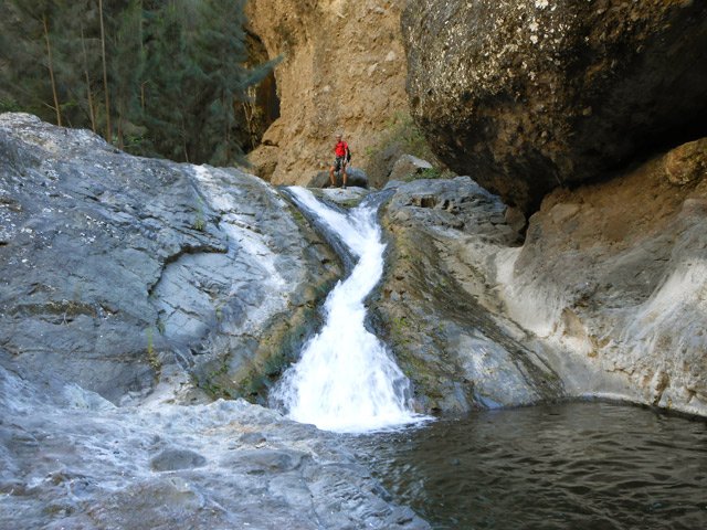 Les derniers mètres du Bras des Étangs par un toboggan et un beau bassin