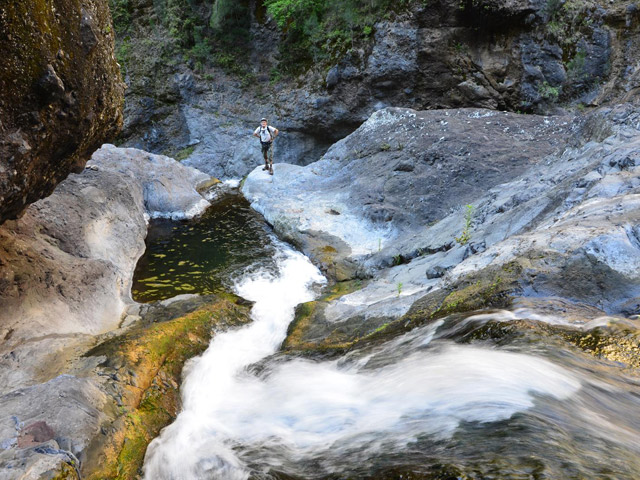 Dernier toboggan, bassin et chute du Bras des Etangs avant la rencontre du Bras Rouge