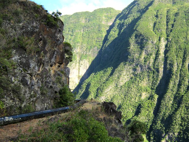 Le long tuyau sera toujours visible
