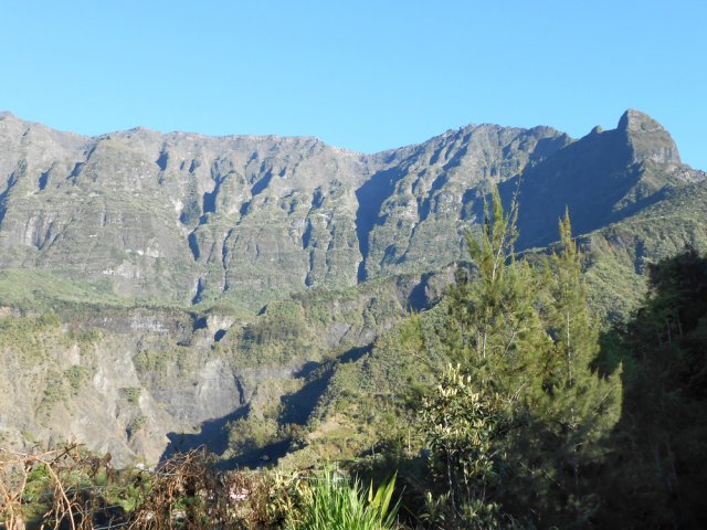 La forêt du Tapcal et le Grand Bénare depuis le départ