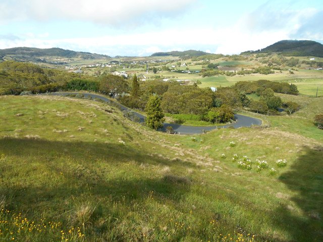 Le village de la Grande Ferme au milieu de sa région d'élevage