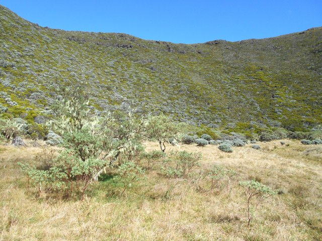 Le Sommet de l'Entre Deux quand on se retourne pour voir le chemin parcouru