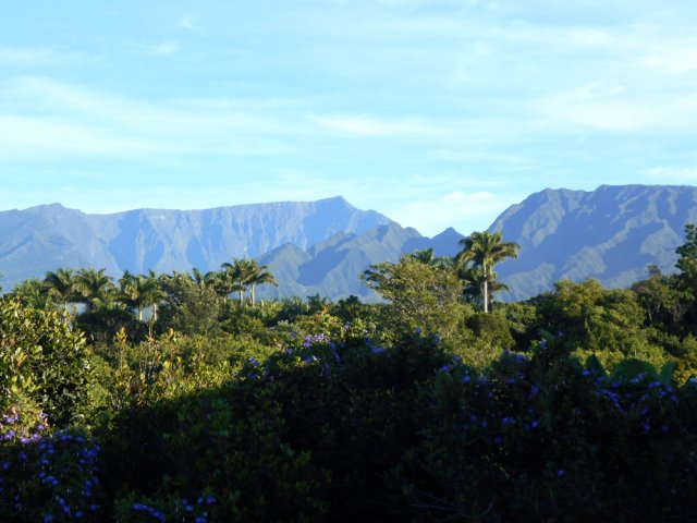 Point de vue sur le Dimitile et le Grand Bénare depuis le stade