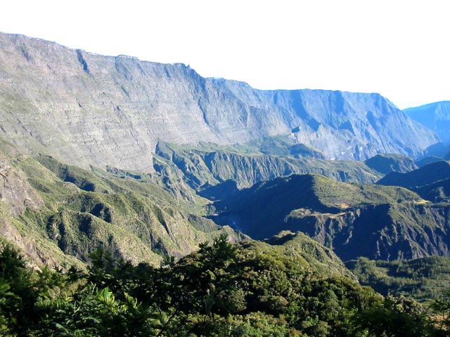 Panorama sur Mafate depuis le Col du Taïbit
