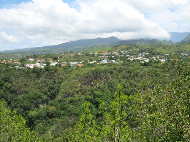 Le beau village paisible de l'Entre-Deux