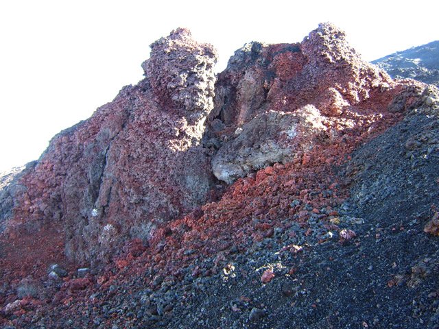 La couleur donne parfois l'impression que les laves sont encore cahudes