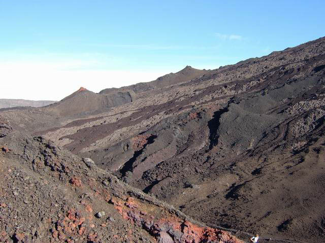 Une idée du parcours entre les cratères Caubert, Rivals et la Fournaise à droite
