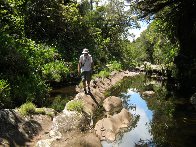 Chansons aval : ce passage est beaucoup plus difficile lorsqu'il y a de l'eau