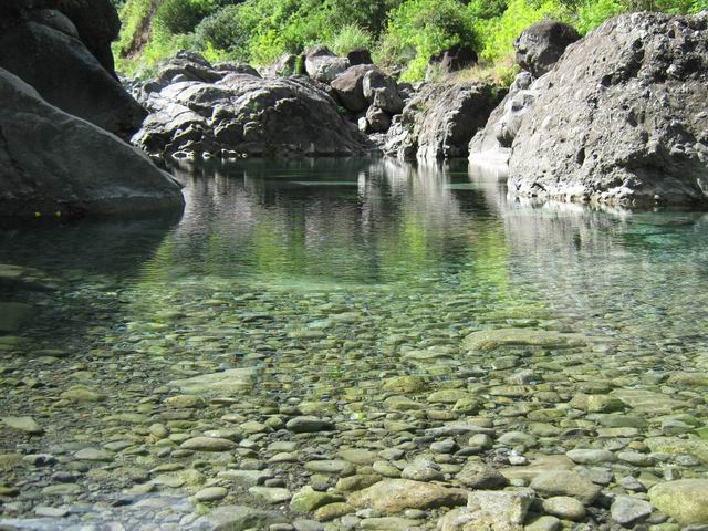 Résurgence du Bras de Sainte Suzanne après un petit voyage souterrain