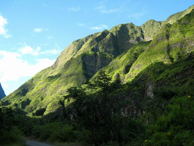 Le piton surplombant Deux Bras aux alentours de l'Îlet Alcide