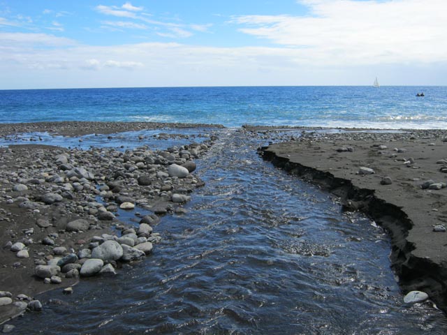 ... ou coule simplement dans l'océan