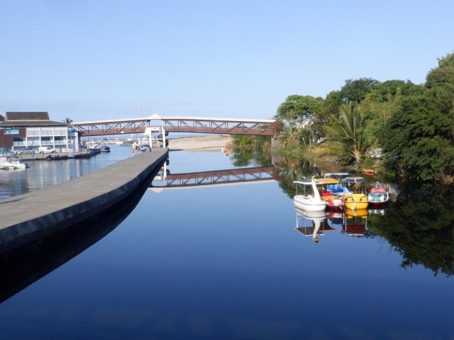 Ne pas bouder la visite du port et ses passerelles