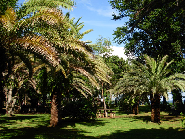 On traverse également de beaux parcs ombragés