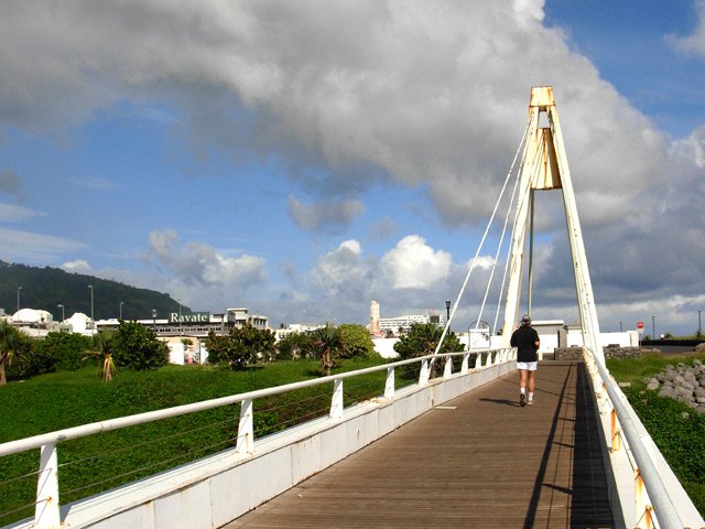 Passerelle très connue de tous les sportifs du chef-lieu