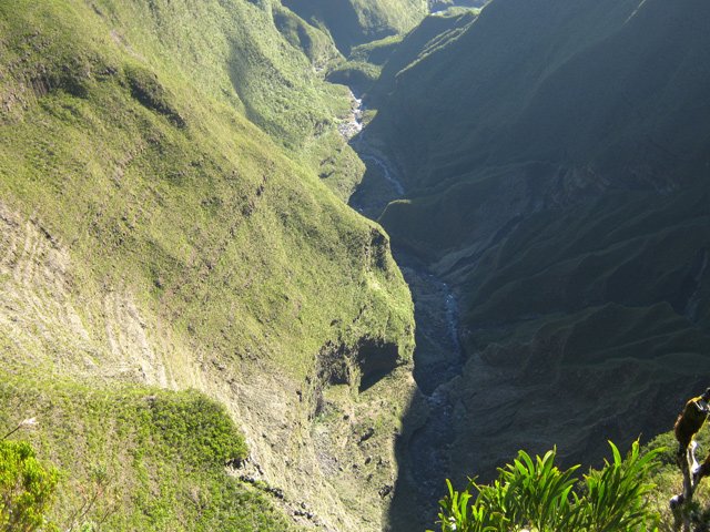 Vue très plongeante sur la Rivière de l'Est
