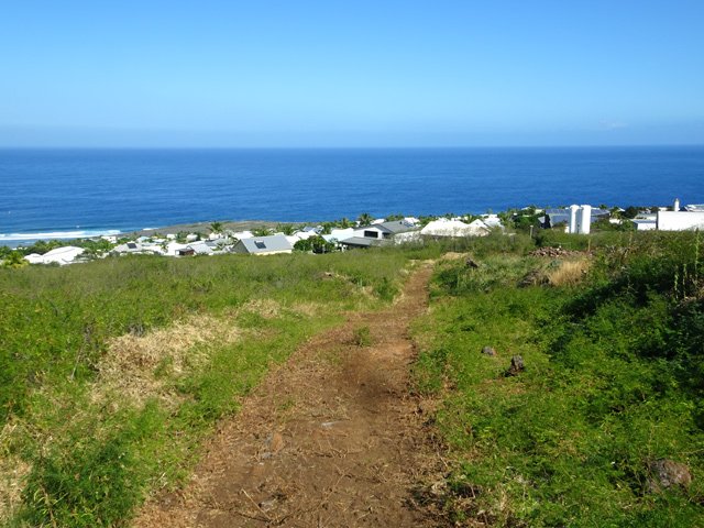 Le nouveau sentier de contournement du lotissement des Acacias