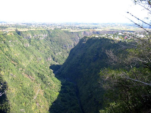 Le Bras de la Plaine vers le Kiosque jean Lauret