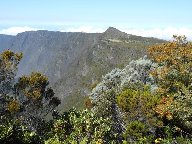 Point de vue sur le Nez de Bœuf près du Piton des Sables