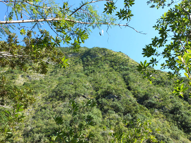 Une autre vue du rempart depuis l'îlet