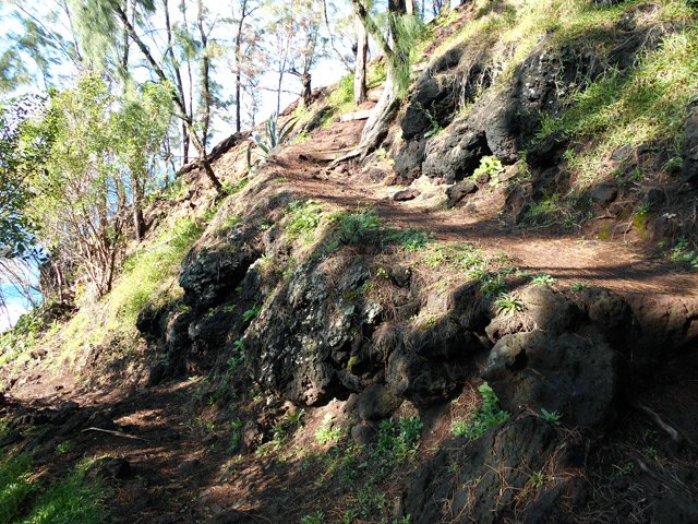 Un autre lacet serré près du haut de la falaise
