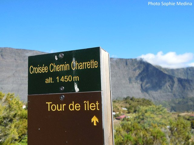 Chemin Charette très bien indiqué au début comme à la fin