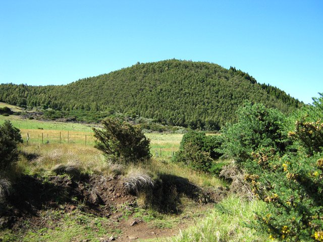 L'arrière du Piton Dugain dont on fait le tour