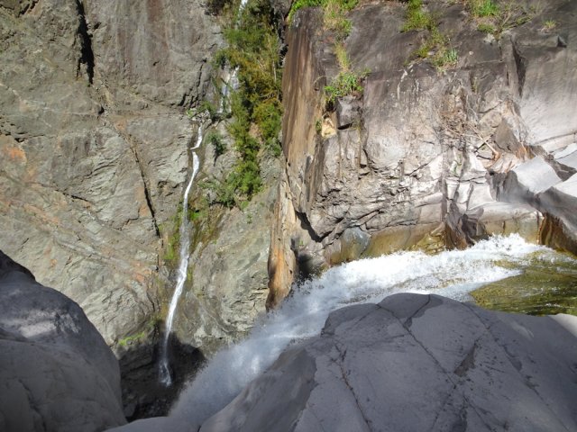 Se pencher est aussi dangereux que pour la précédente