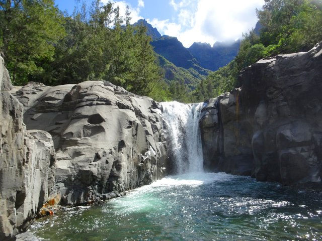 Le superbe Bassin Alfred mérite une halte photo ou baignade
