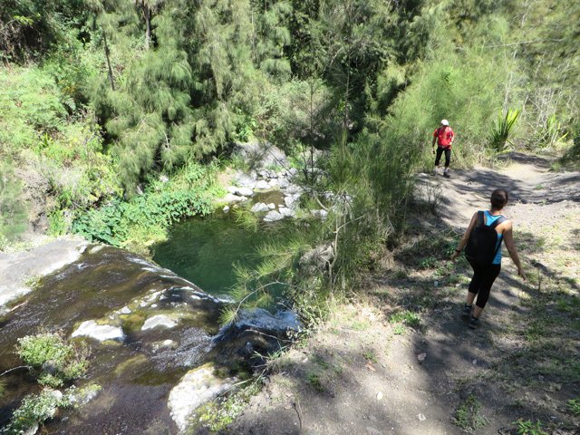 Très agréable balade aquatique bercée par le bruit des petites chutes