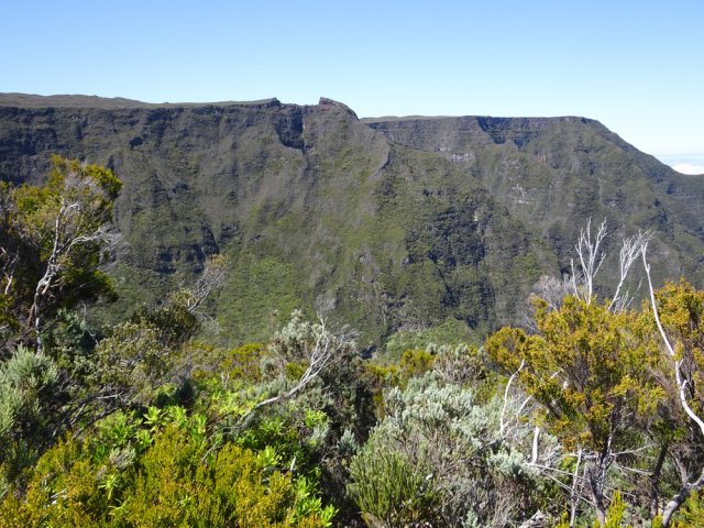 Nouvelles vues sur le Commerson depuis le sommet du Piton de Sable