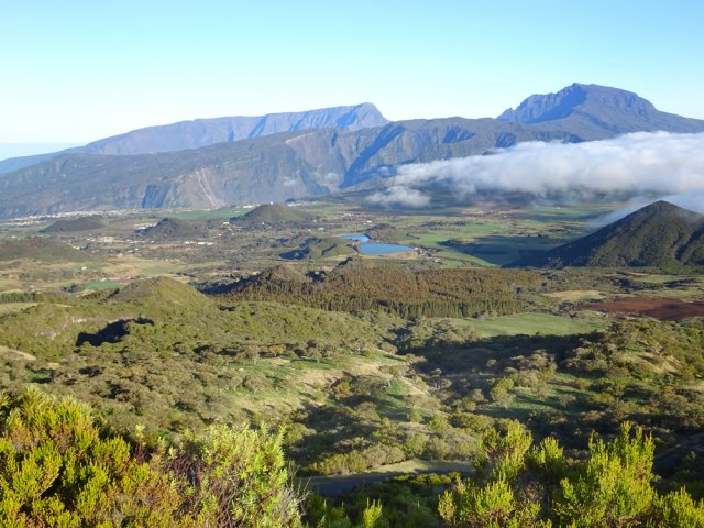 Vue imprenable sur la Plaine des Cafres et le Piton des Neiges