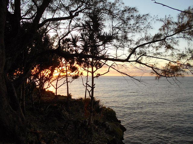 Un coup d’œil au lever de soleil avant d'entamer la boucle par la route