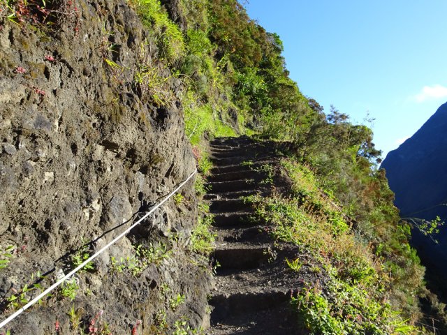 L'escalier vertigineux montant à Deux Fesses