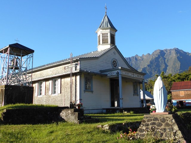 La belle église de Grand Îlet, maintes fois reconstruite
