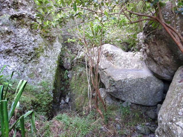Pas d'eau dans la ravine mais des traces de cascades