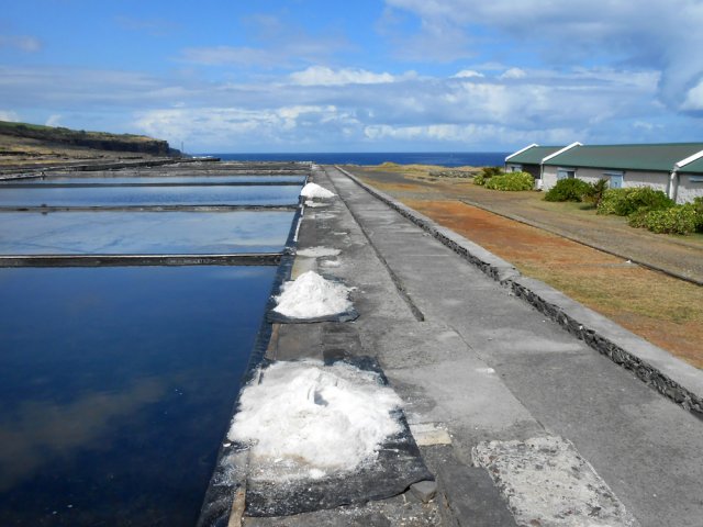 On peut souvent rencontrer des tas de sel