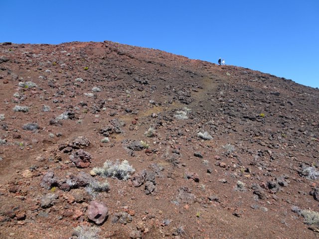 La descente est souvent glissante sur des gratons instables
