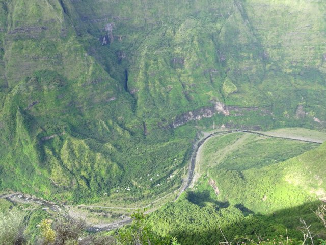 L'Îlet Flamand, le long de la Rivière des Galets