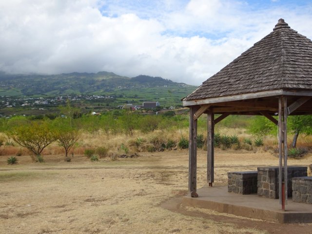 Les pique-niques à Roches Tendres manquent cruellement de verdure