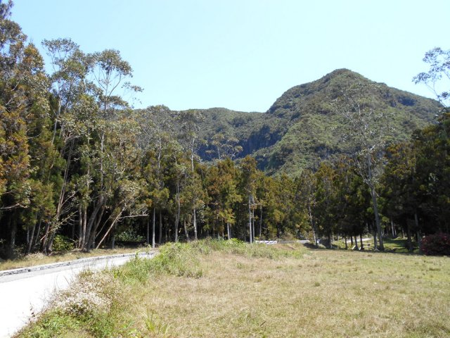 La deuxième partie après la route principale. Prendre à gauche de la route