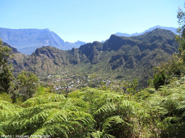 Le Grand Bénare et le Piton Morel depuis le Piton Gros Galet