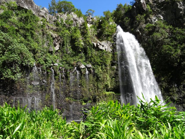 Petit détour pour s'approcher du pied du Voile de la Mariée