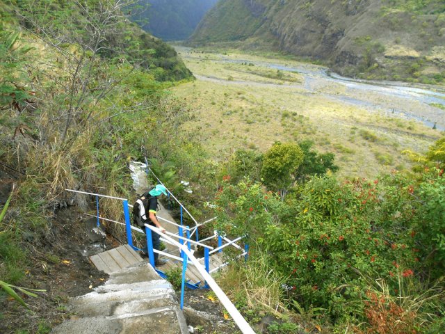 Petit détour pour visiter le grand oratoire de la Vierge